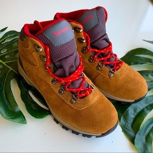 Bearpaw 7.5 NWT WATERPROOF Hiking Boots